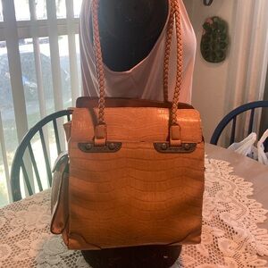 Elegant Tan Croc-Embossed Women's Bag